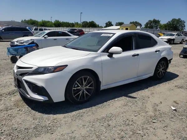 Toyota Camry 2024