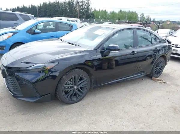 Toyota Camry 2025