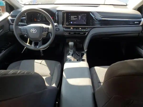 Toyota Camry 2025