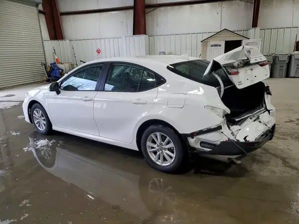 Toyota Camry 2025