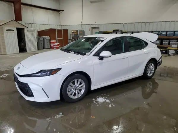 Toyota Camry 2025