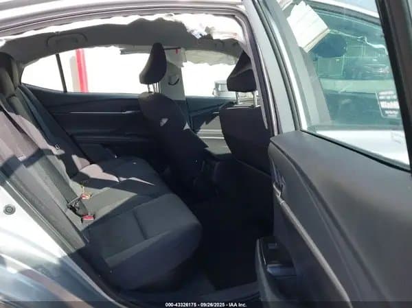 Toyota Camry 2025