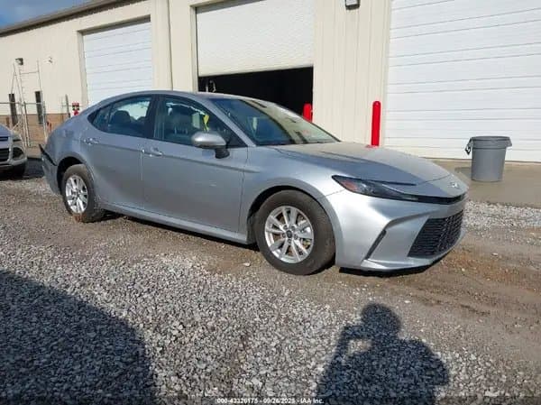 Toyota Camry 2025