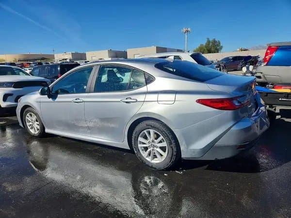 Toyota Camry 2025