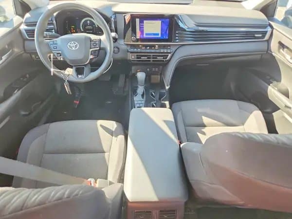 Toyota Camry 2025