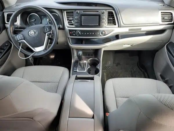 Toyota Highlander 2016