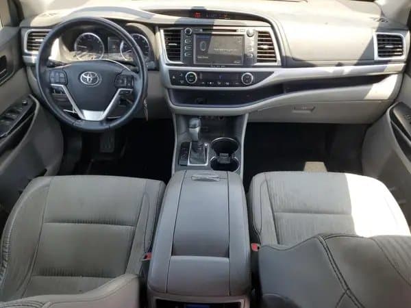 Toyota Highlander 2017