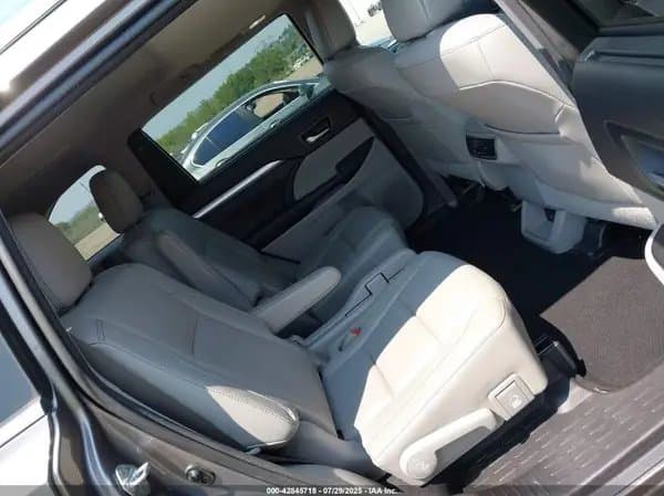 Toyota Highlander 2017