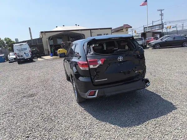 Toyota Highlander 2019