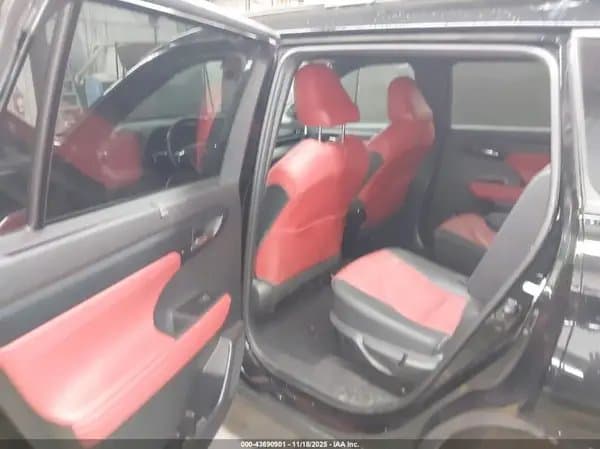 Toyota Highlander 2021