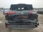 Toyota Highlander 2021