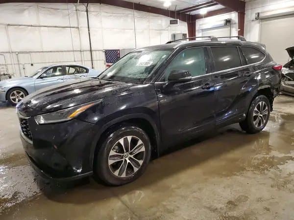 Toyota Highlander 2021