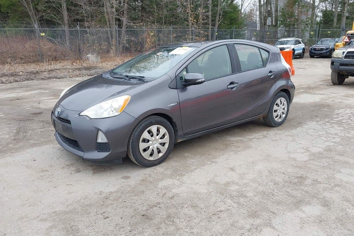 Toyota Prius C 2013