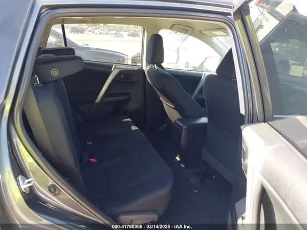 Toyota RAV4 2016