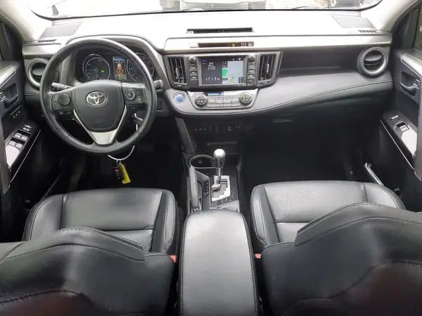 Toyota RAV4 2017