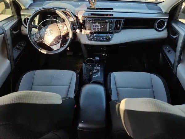Toyota RAV4 2017
