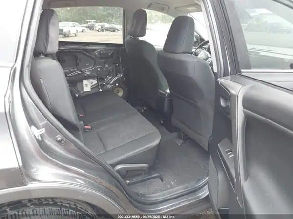 Toyota RAV4 2017