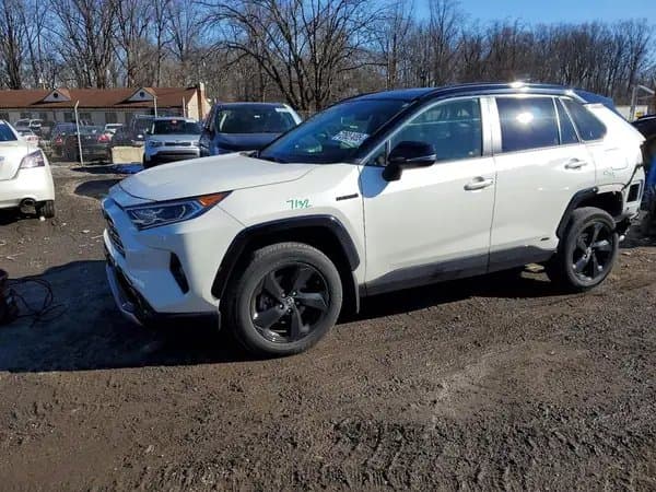 Toyota RAV4 2021
