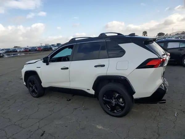 Toyota RAV4 2021