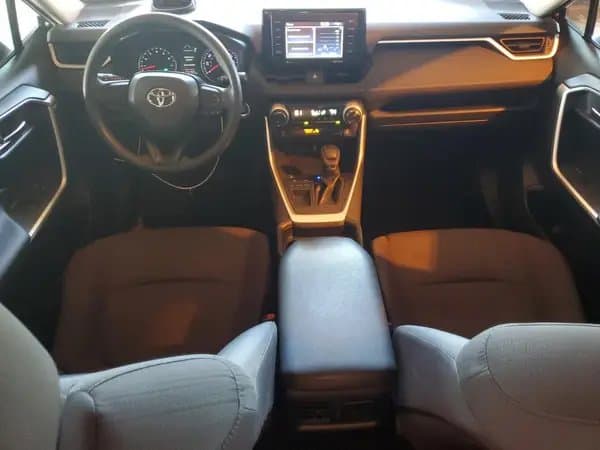 Toyota RAV4 2021