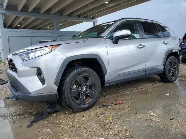 Toyota RAV4 2021
