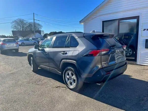 Toyota RAV4 2021