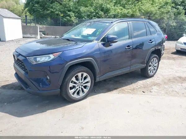 Toyota RAV4 2021