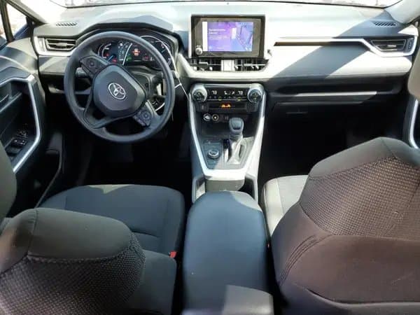 Toyota RAV4 2025