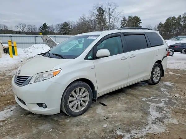Toyota Sienna 2016