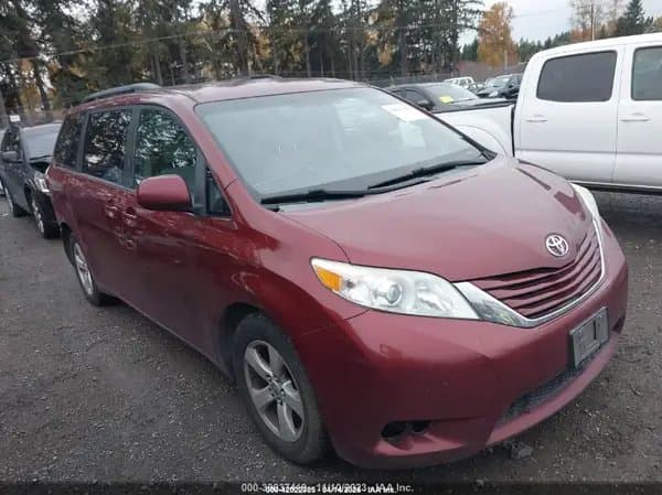 Toyota Sienna 2016