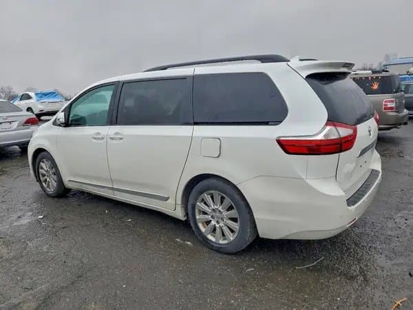 Toyota Sienna 2016