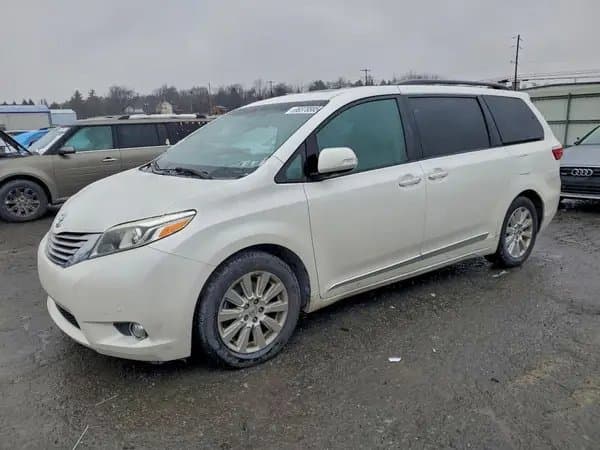 Toyota Sienna 2016