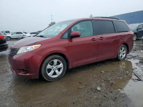 Toyota Sienna 2016