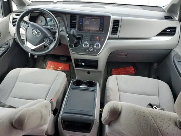 Toyota Sienna 2017