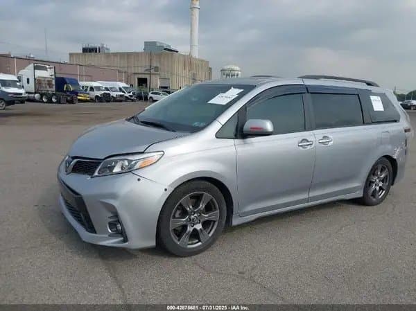 Toyota Sienna 2017