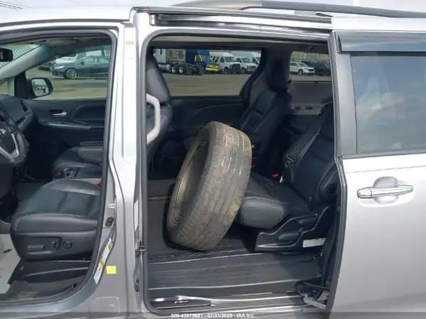 Toyota Sienna 2017