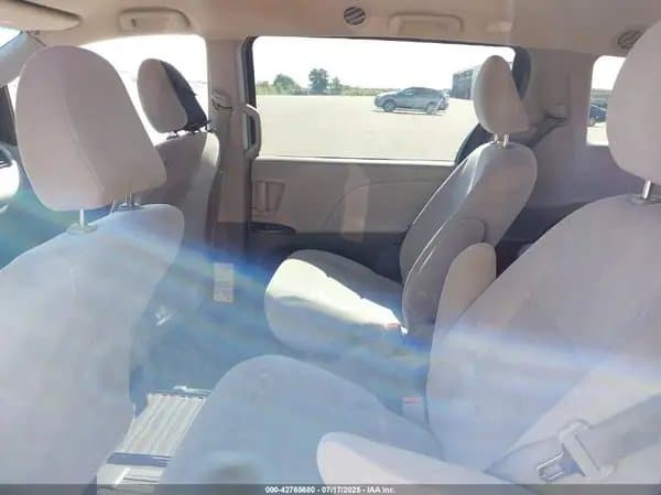 Toyota Sienna 2017