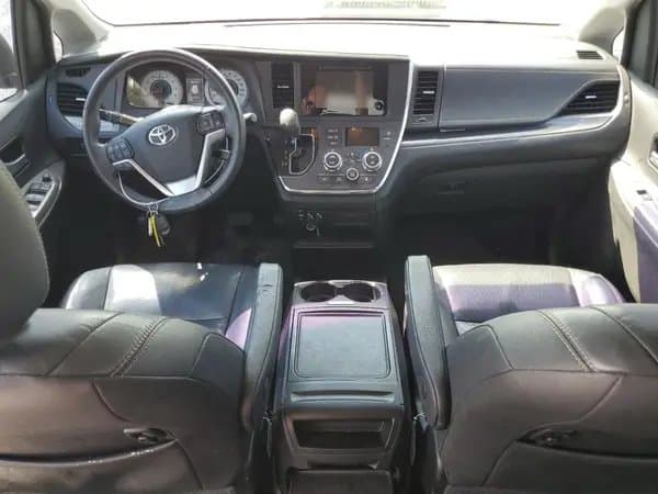 Toyota Sienna 2017