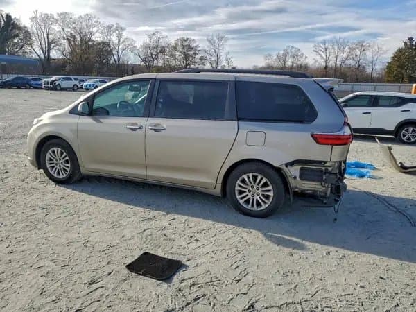 Toyota Sienna 2017