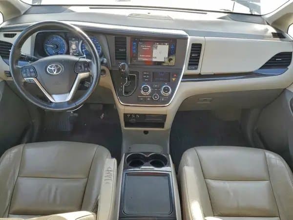 Toyota Sienna 2017