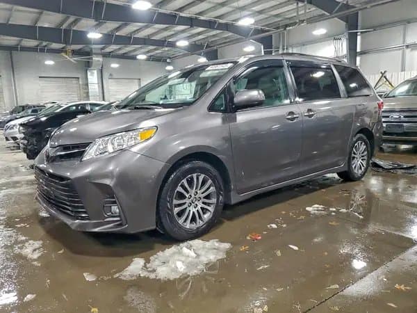 Toyota Sienna 2018
