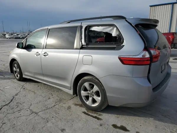 Toyota Sienna 2018