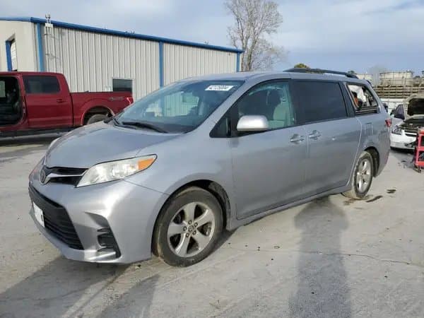 Toyota Sienna 2018