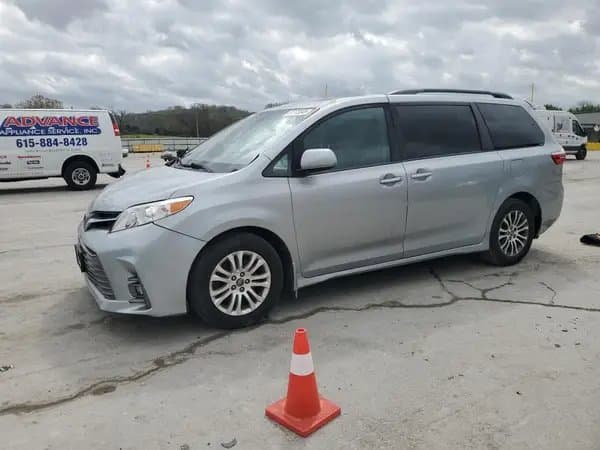Toyota Sienna 2018