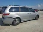 Toyota Sienna 2019