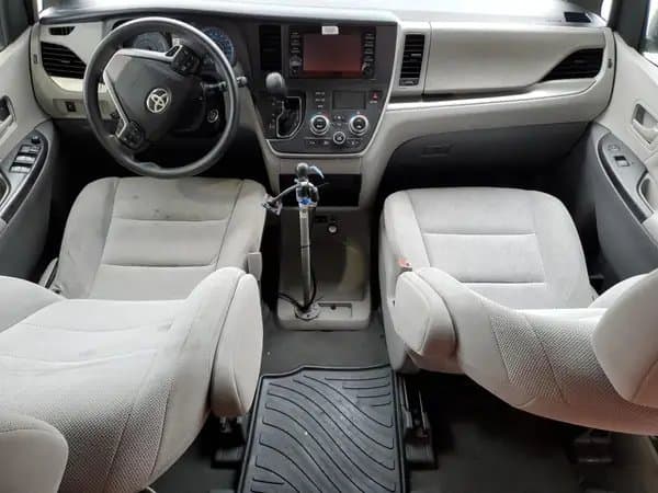 Toyota Sienna 2020