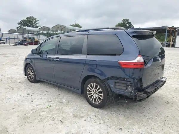 Toyota Sienna 2020