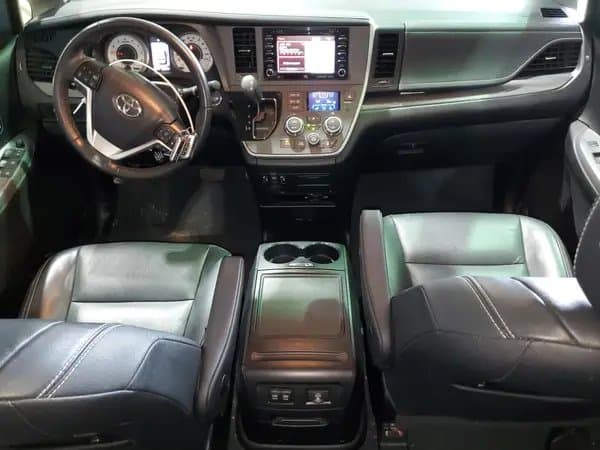 Toyota Sienna 2020