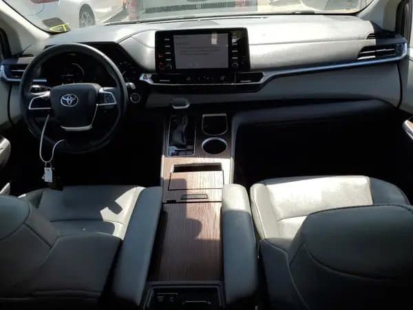 Toyota Sienna 2021