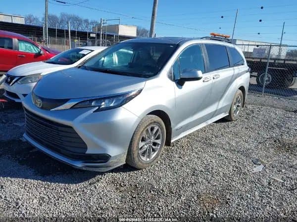 Toyota Sienna 2021